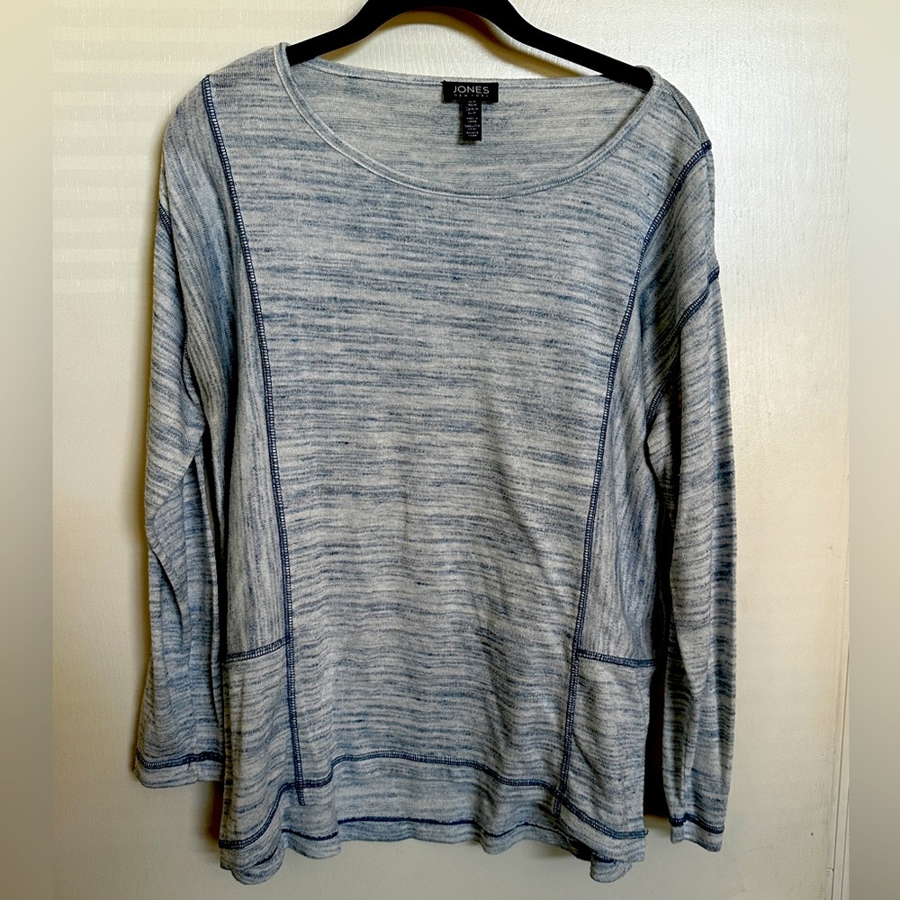 Pullover scoop neck top